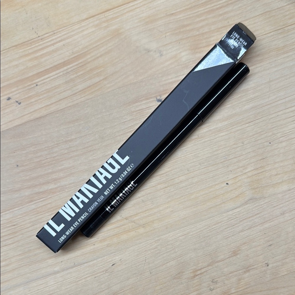 New in box IL MAKIAGE Long wear eye pencil color Batman